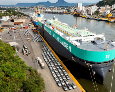 Car shipper says US tariff haze still affecting auto trade flows