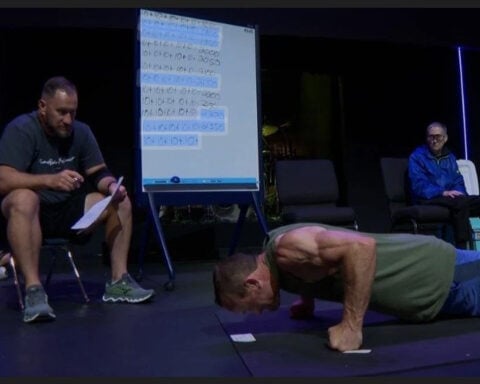 Teacher will set Guinness world record for most knuckle pushups in 12 hours