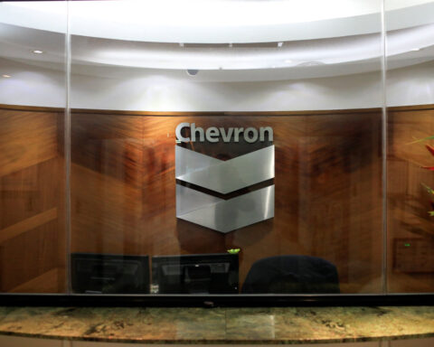 Chevron-chartered tanker docks at Venezuela to load oil after new US license