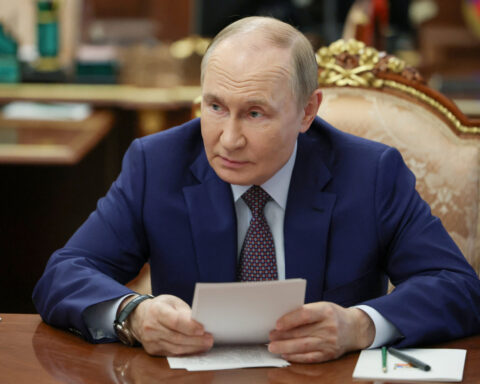Russia says its demands are unchanged: full Ukrainian withdrawal from regions that Moscow claims
