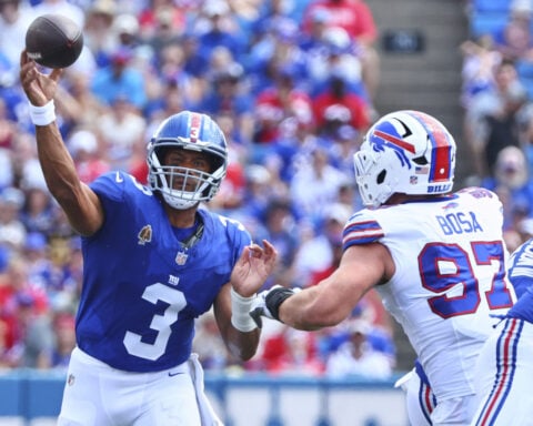Former Steelers QBs Russell Wilson and Justin Fields reunite as starters for the Giants and Jets