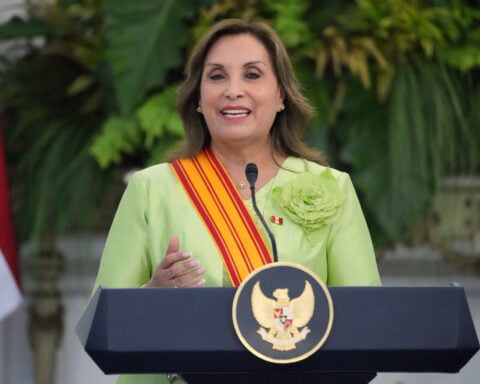 Peru enacts amnesty for military personnel and police in Shining Path insurgency