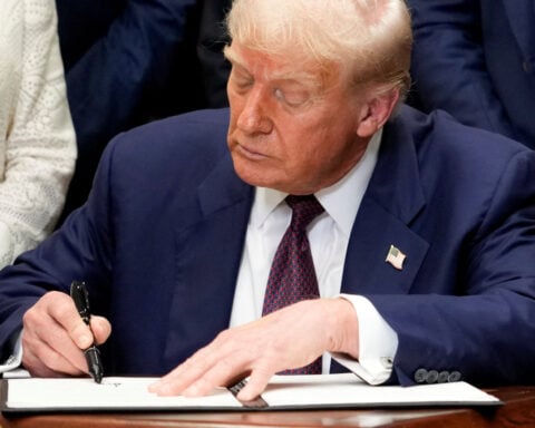 Trump signs order to ensure 'resilient' supply chain for essential medicines in US