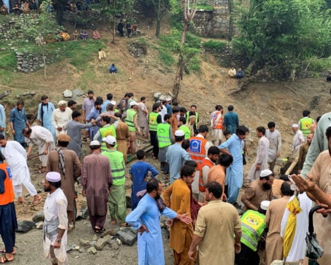 More than 160 people killed in heavy rain, floods in Pakistan