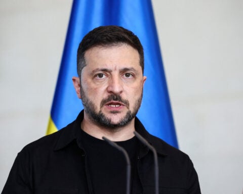 Zelenskiy says Russia continues attacking Ukraine ahead of summit