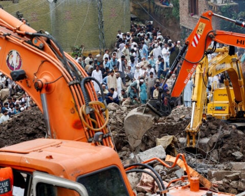 Pakistan villagers say floods hit 'in seconds', as toll rises
