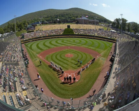 Managers miffed at offshore sports betting on Little League World Series