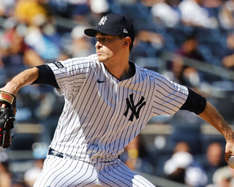 Yankees hit 4 home runs in a 9-run inning to rout Nationals 11-2