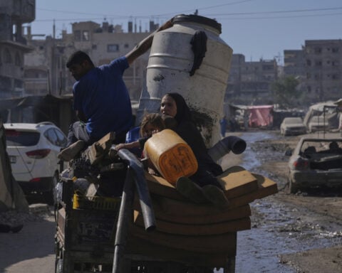 UN food agency chief says women and children are starving in Gaza and pressed Netanyahu on aid