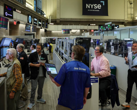 Trading Day: 'September effect' makes early mark