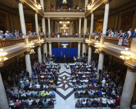 Pete Buttigieg rallies against redistricting in home state of Indiana