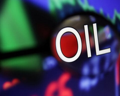 Oil little changed as traders assess supply risks