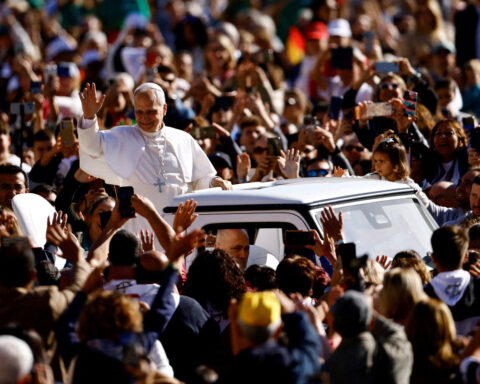 Pope Leo's critique of Trump ends honeymoon with conservative Catholics