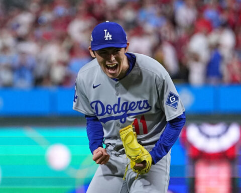 Hernández's homer lifts Ohtani and the Dodgers over the Phillies 5-3 in NL Division Series opener