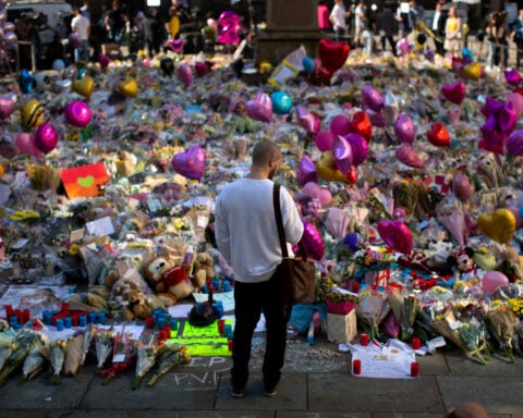 Manchester synagogue attacker pledged allegiance to Islamic State group, police say