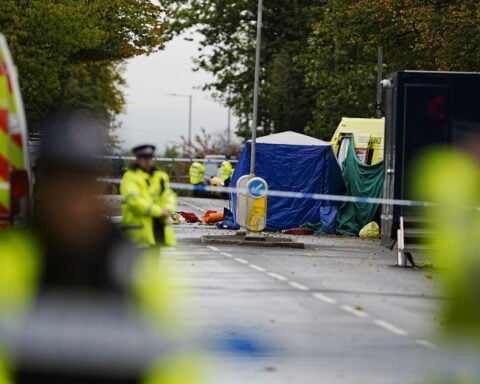 Manchester synagogue attacker pledged allegiance to ISIS, police say