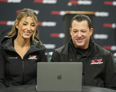 Tony Stewart jokes about sleeping on the couch if he wins drag race against wife Leah Pruett
