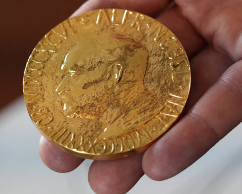 Trump touts diplomatic legacy from Gaza to Congo in pitch for Nobel