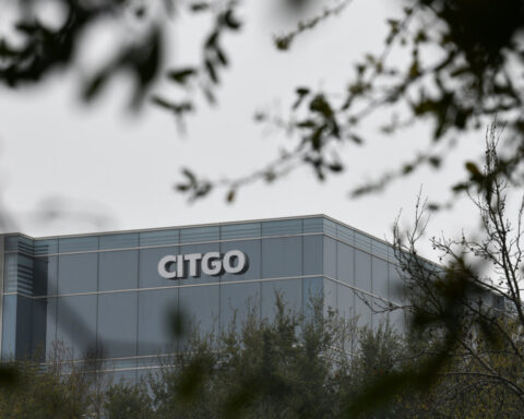 Gold Reserve moves to disqualify judge, advisers in Citgo parent auction