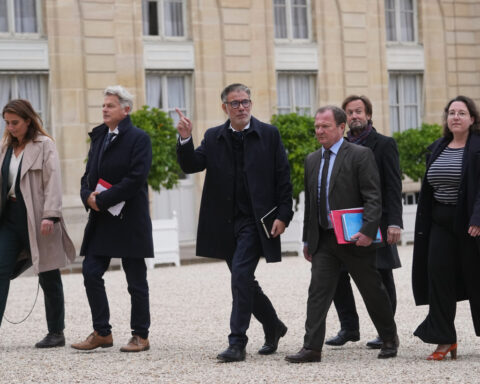 France's Macron asks newly resigned Prime Minister Lecornu to try again to form a government