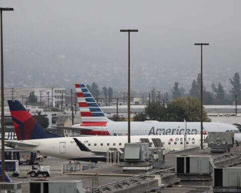 FAA staffing issues delay US air traffic for fifth straight day