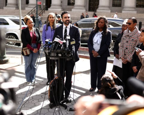 Zohran Mamdani opens the door to praising Trump for Israel-Hamas deal