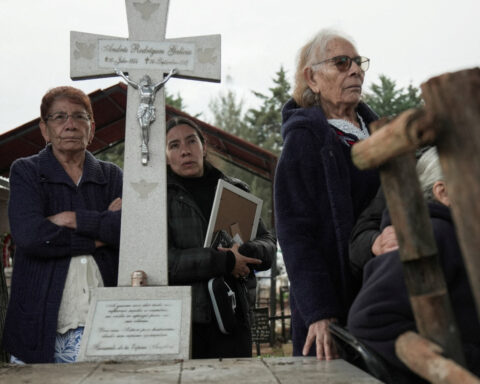 Chicago ICE crackdown's first casualty, a father of two, had built a quiet life in the US