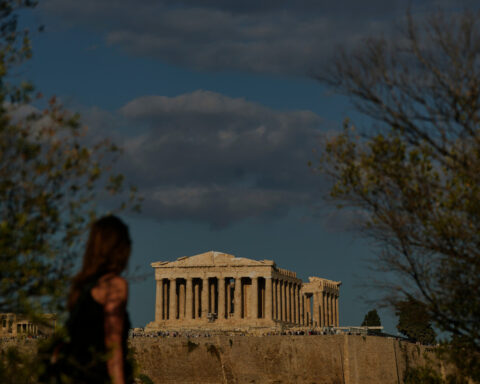 Greece's famed Parthenon free of scaffolding for first time in decades