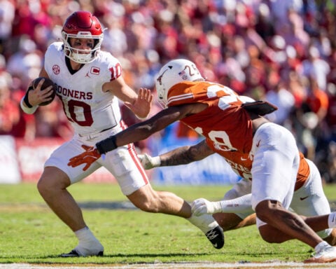 Oklahoma QB John Mateer throws 3 interceptions vs. Texas in return 3 weeks after hand injury