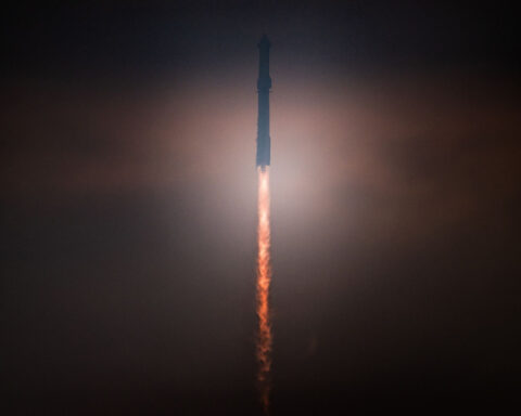 NASA has a wild plan to return astronauts to the moon. Here’s why experts are starting to worry