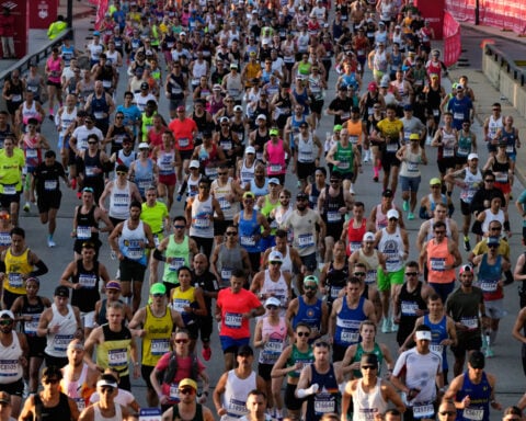 Jacob Kiplimo of Uganda and Ethiopian Hawi Feysa win the men's and women's Chicago Marathon