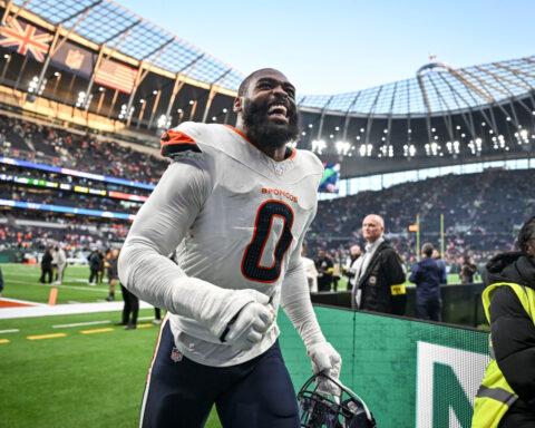 Denver Broncos win defensive slugfest in London to leave New York Jets as only winless team in NFL