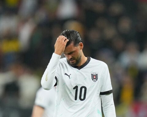 Stunning victory for Faroe Islands keeps World Cup hopes alive; Netherlands, Scotland, Croatia win