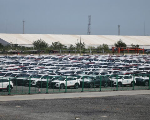 China's car sales pick up speed in 'Golden September'