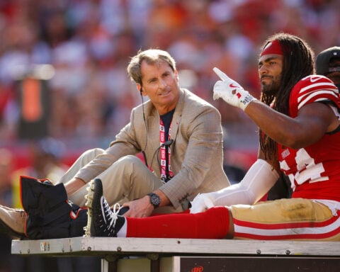 Postgame brawl mars Chiefs statement win, running back has historic revenge game against Cowboys: NFL Week 6 Sunday review