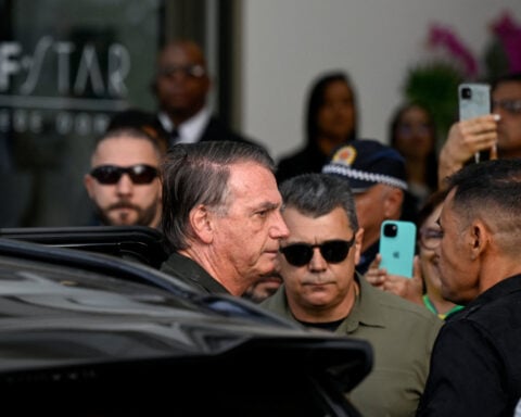 Brazil Supreme Court justice keeps Bolsonaro under house arrest