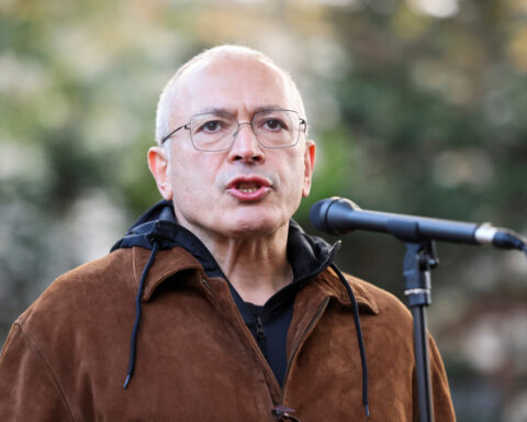 Russia accuses Khodorkovsky and other exiled Kremlin critics of conspiring to seize power