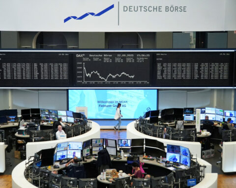 Trade jitters drag European shares lower; France stays in focus
