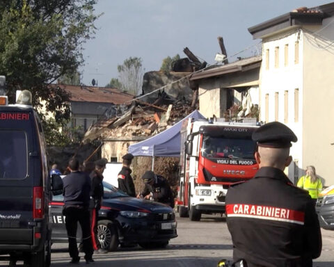 Explosion in Italy kills three Carabinieri during police raid