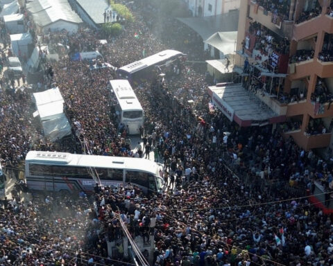 Clans and armed groups challenging Hamas in Gaza