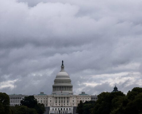 US government shutdown threatens home sales in flood-prone areas, report says