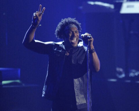 D'Angelo, trailblazing neo-soul singer, dies at 51, family says