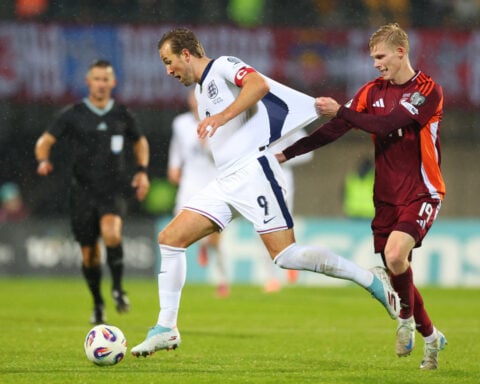 England reaches 2026 World Cup by routing Latvia. Ronaldo and Portugal miss chance to clinch a spot