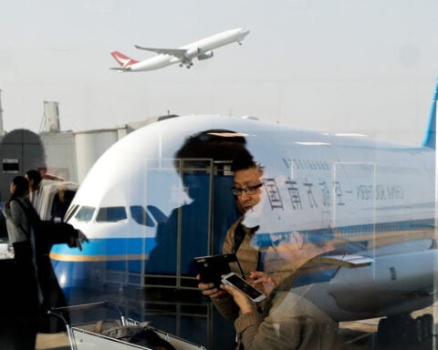 Chinese airlines protest US plan to ban their flights over Russian airspace