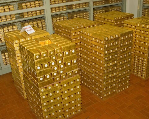 Italy's tenacious stance on gold pays off as prices soar