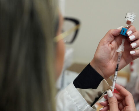 Respiratory virus season has arrived. What to know about getting this year’s vaccines