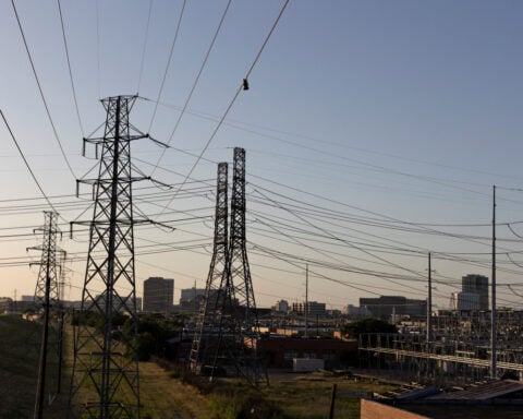 EIA expects heating US homes by electricity to cost more this winter than last year