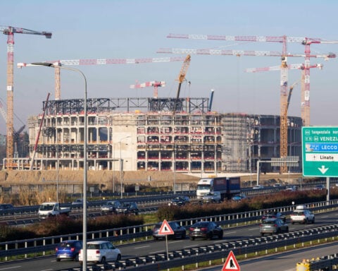 NHL players may have to compete on untested ice due to construction delays for Olympics in Milan