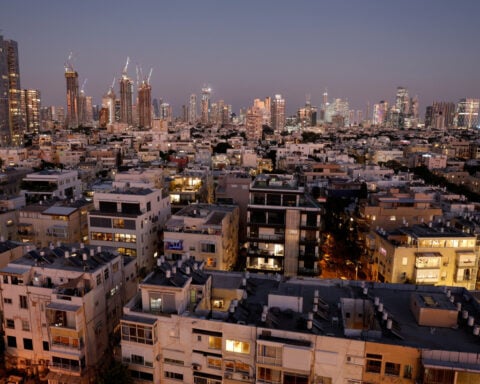 Israel inflation rate dips to 2.5% in September, could entice rate cuts