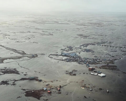 Alaska airlifting hundreds from storm-devastated coastal villages